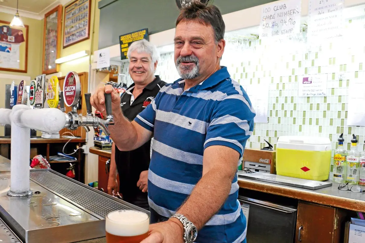 Kevin Absolom has pulled his last beer as publican of Narrandera\\u2019s iconic watering hole, the Charles Sturt, as it and the Murrumbidgee Hotel have been sold in a package deal to two Dubbo brothers. Photo: Kim Woods