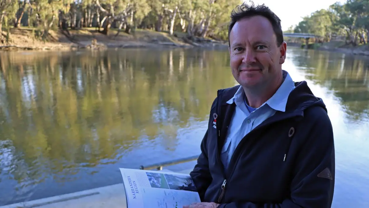Guide hooks anglers with Murrumbidgee fishing tips