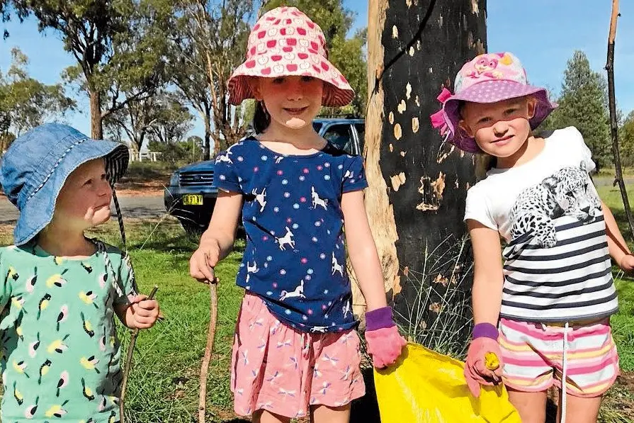 Volunteers of all ages are asked to gather at the Visitor\\u2019s Information Centre for Clean Up Australia Day. Photo: Supplied