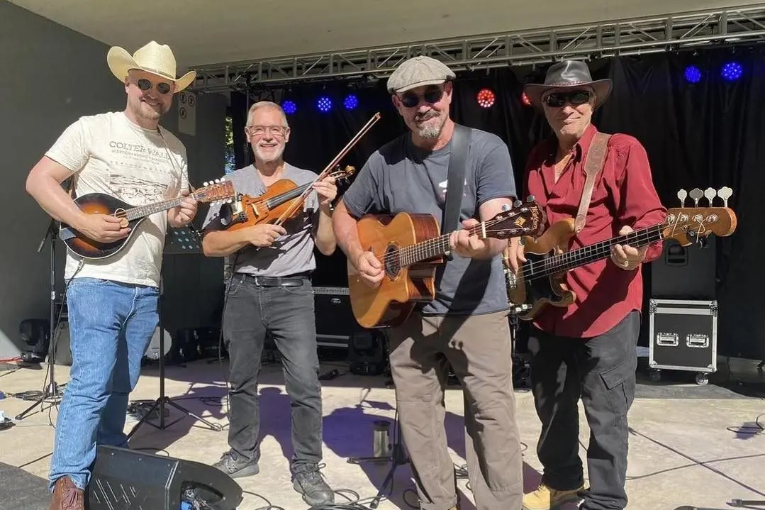 Lush Creative Galleries and the Ironbark Band.\\u00A0\\u00A0