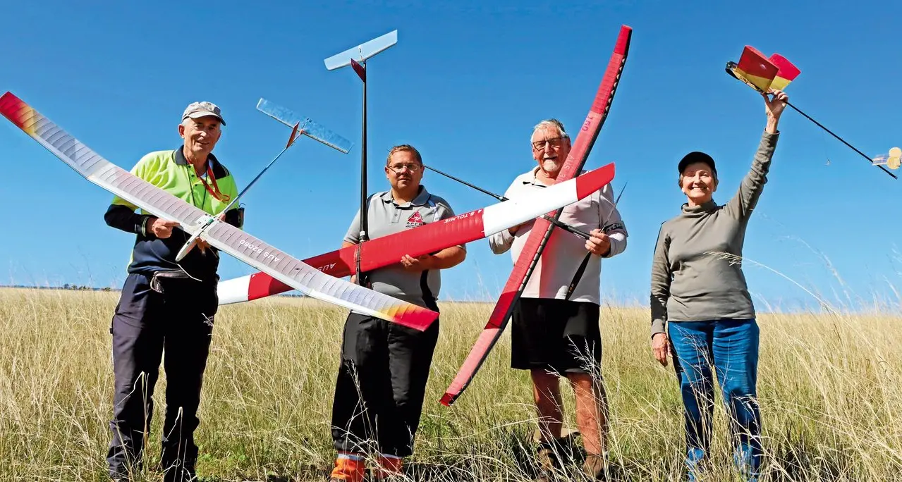 Public welcome to watch pilots face off in paddock