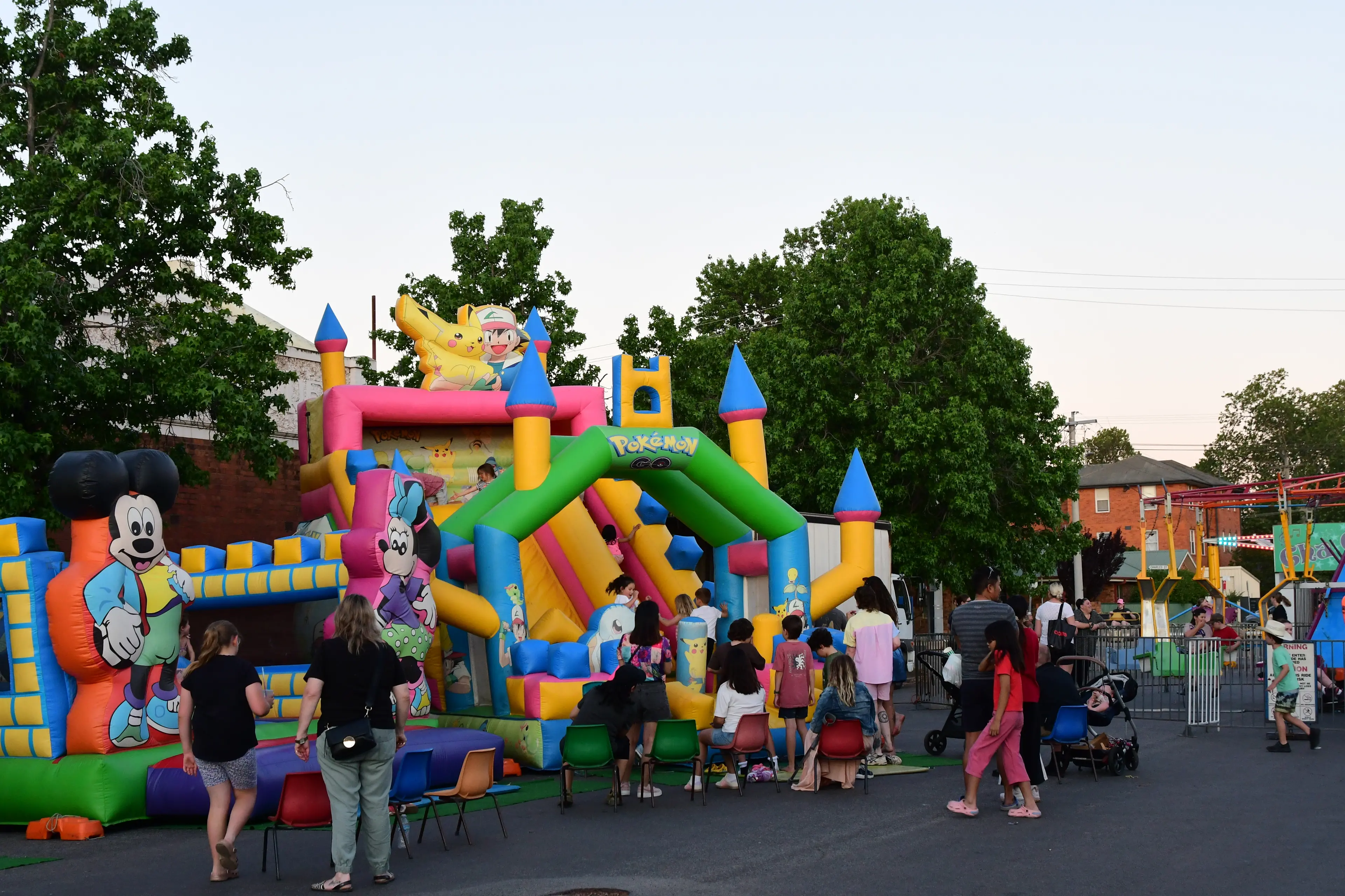 <p>There were activities galore for all ages, entertainment, plus shopping opportunities. </p>\\n