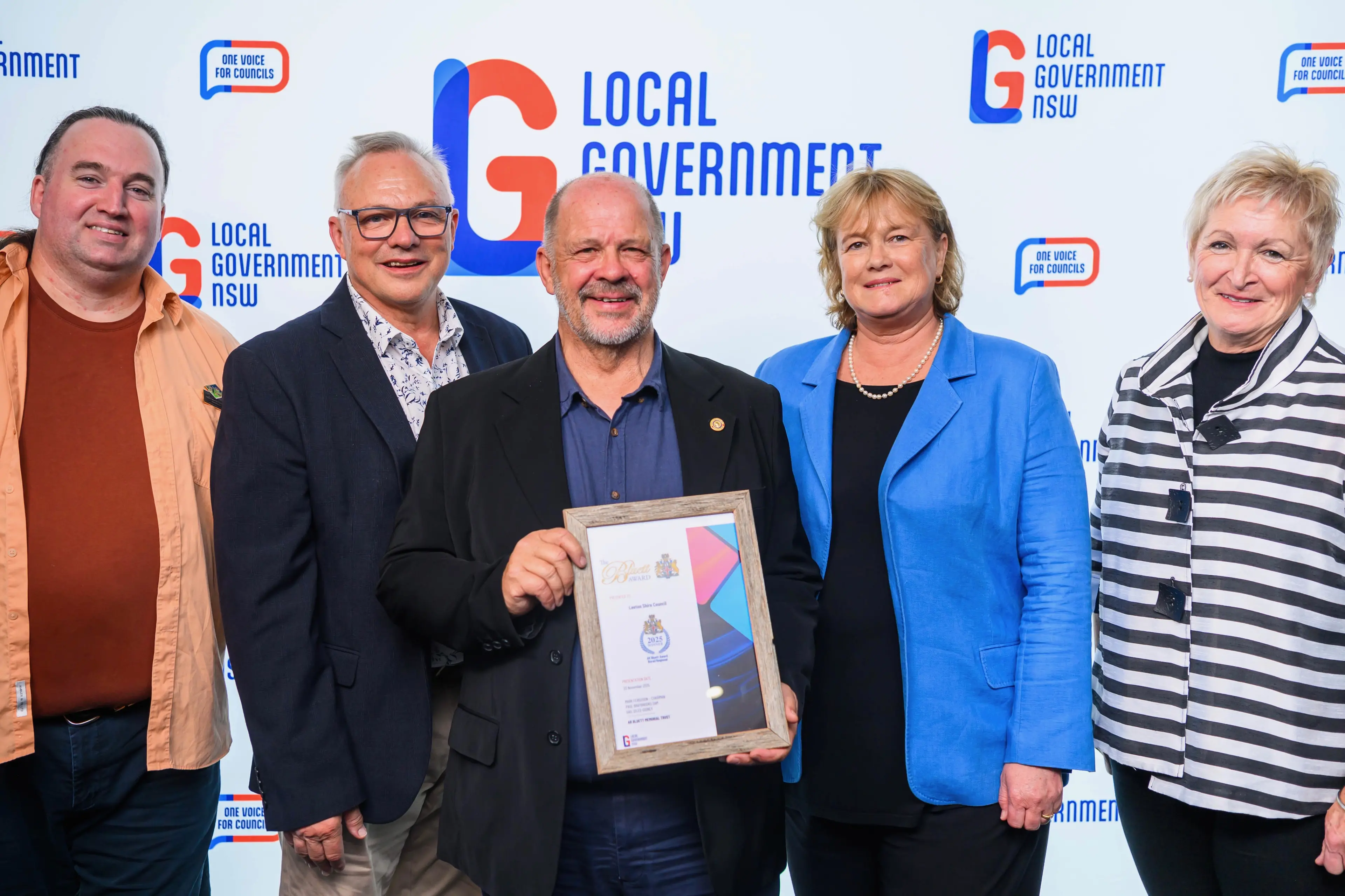 <p>Nicholas Wright, Michael Kidd, George Weston, Jackie Kruger and Tracey Morris.</p>\\n