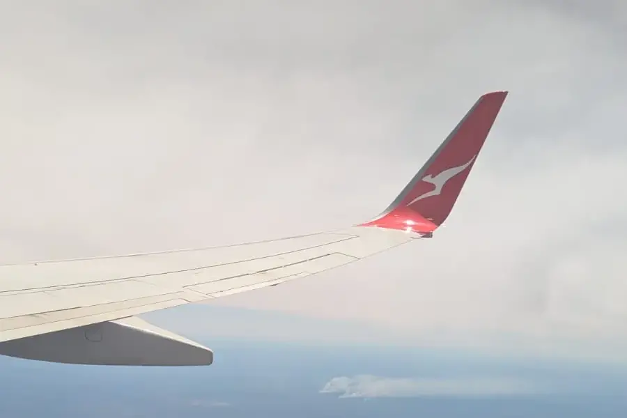 <p>Federal MPs concern at flights suspension.</p>\\n