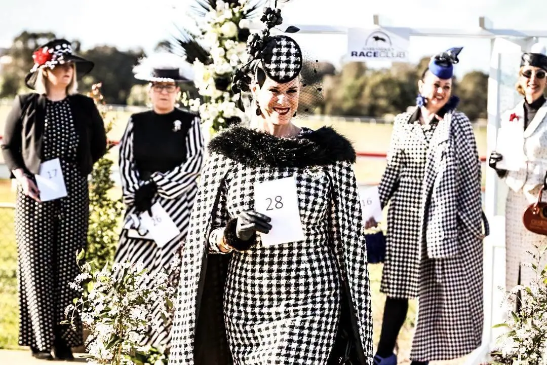 Black and white masterpiece for race day fashions