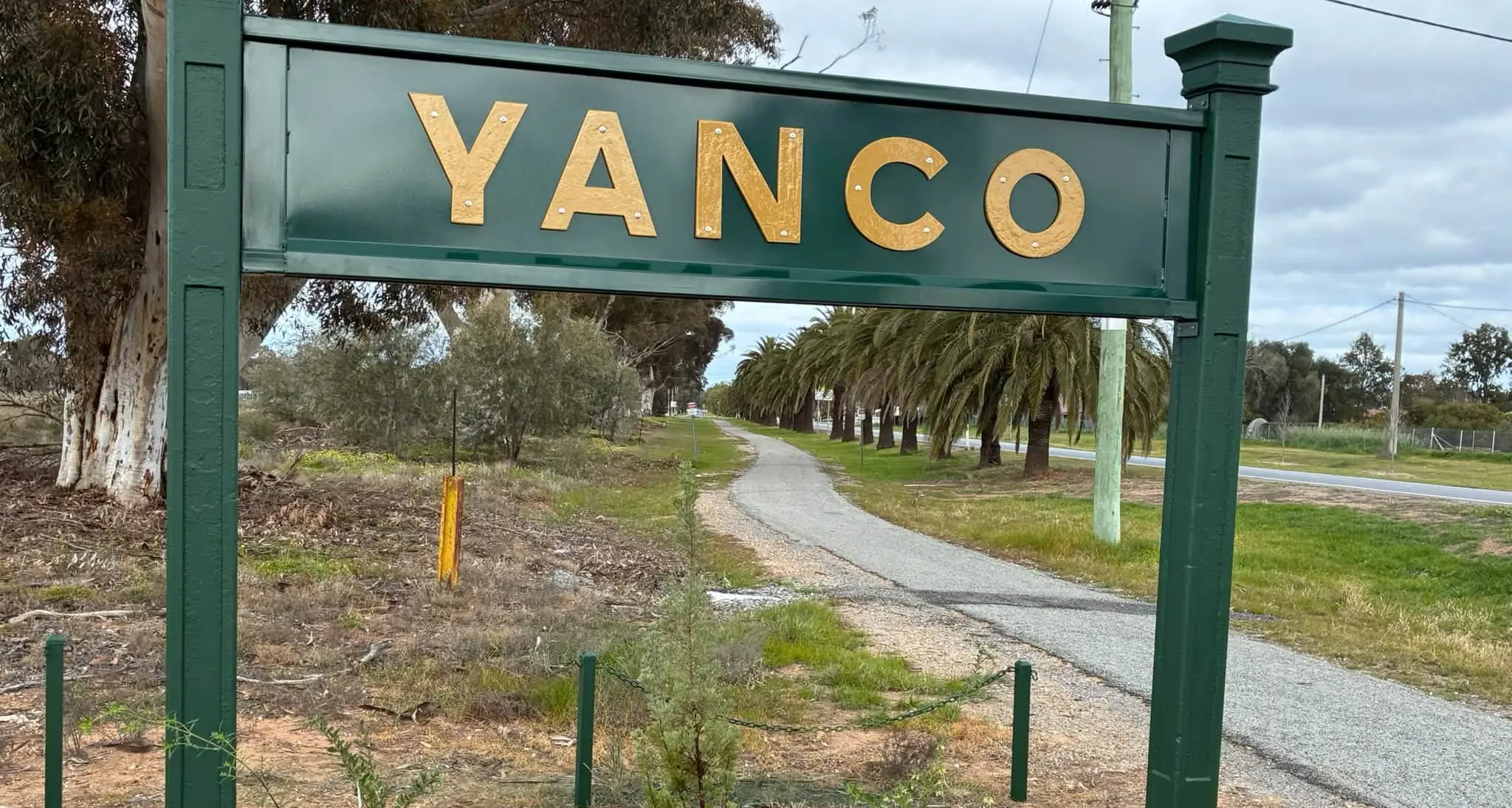 New Yanco entrance welcome signs