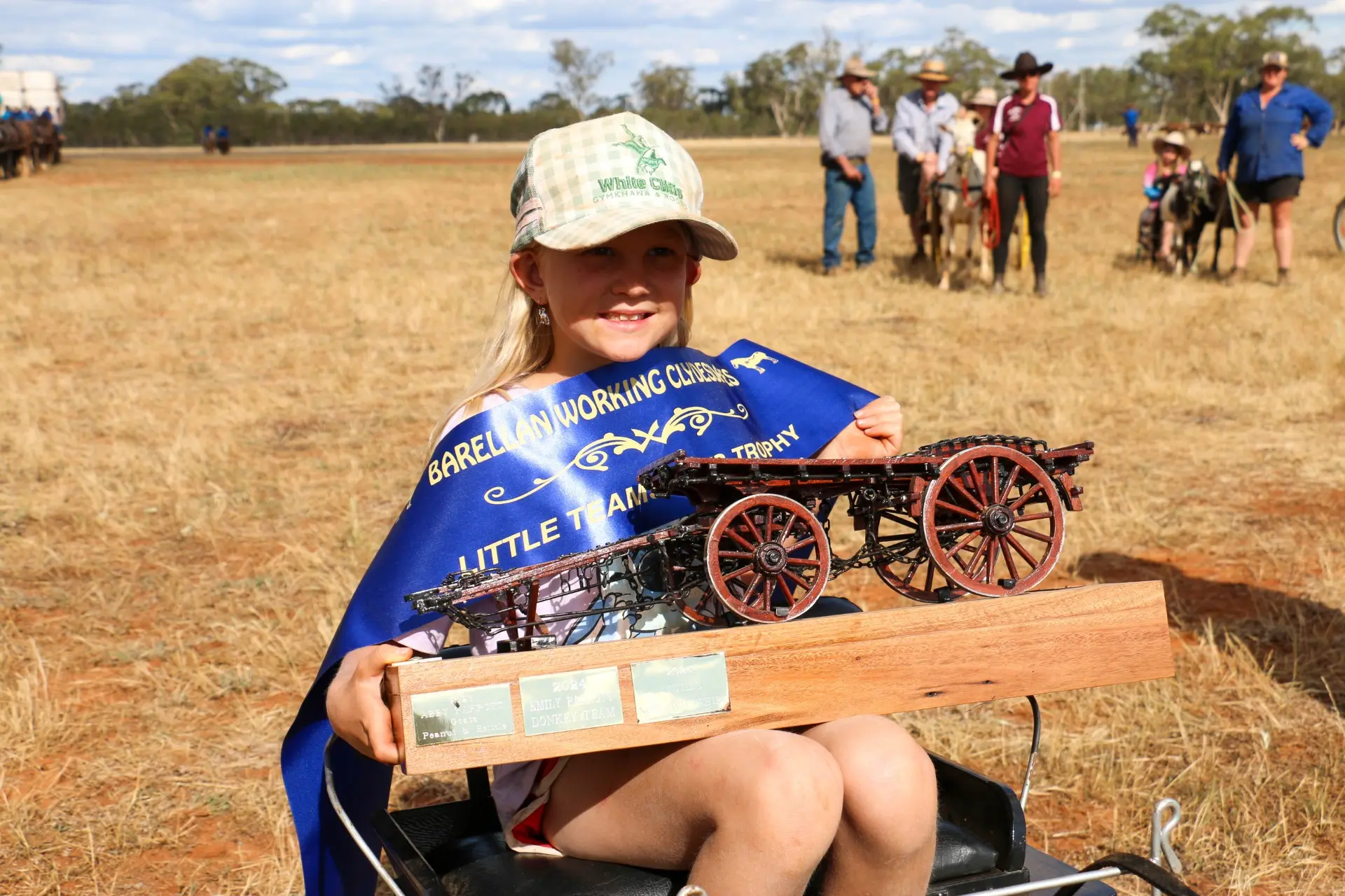 Glen the goat gives young cameleer the edge in Little Teamsters win