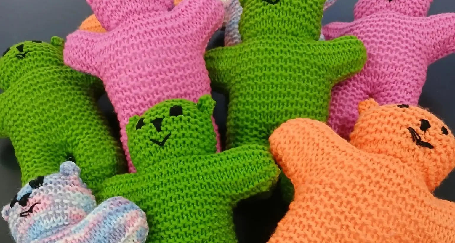 Knitters charitable act