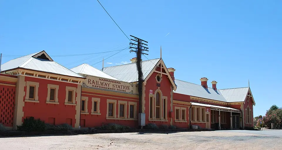 Railway Station Committee dissolved, future use of station considered
